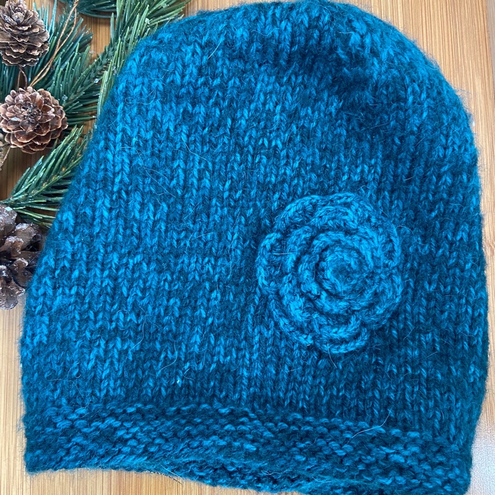 NWT Teal Turquoise Handmade Soft Flower Winter Hat
